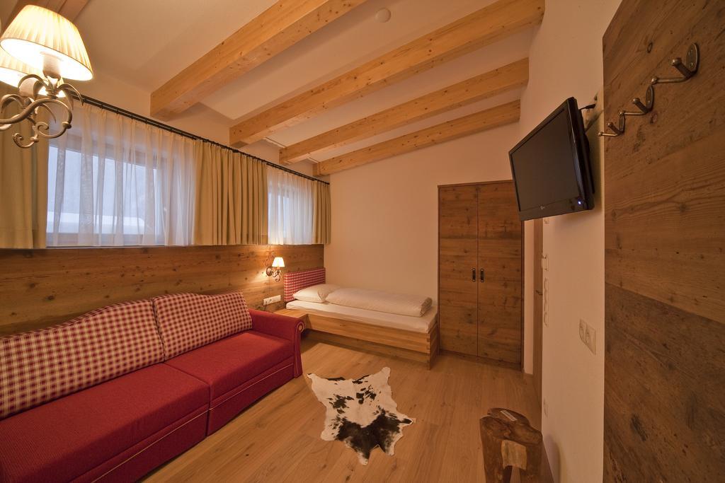 Hotel Foestlerhof Villa Ottone Extérieur photo